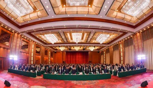 乘“饰”而上，攀登不止︱三森集团蝉联中国建筑装饰行业百强榜